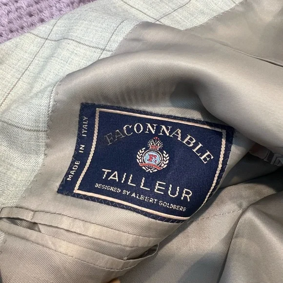 Men’s suit jacket